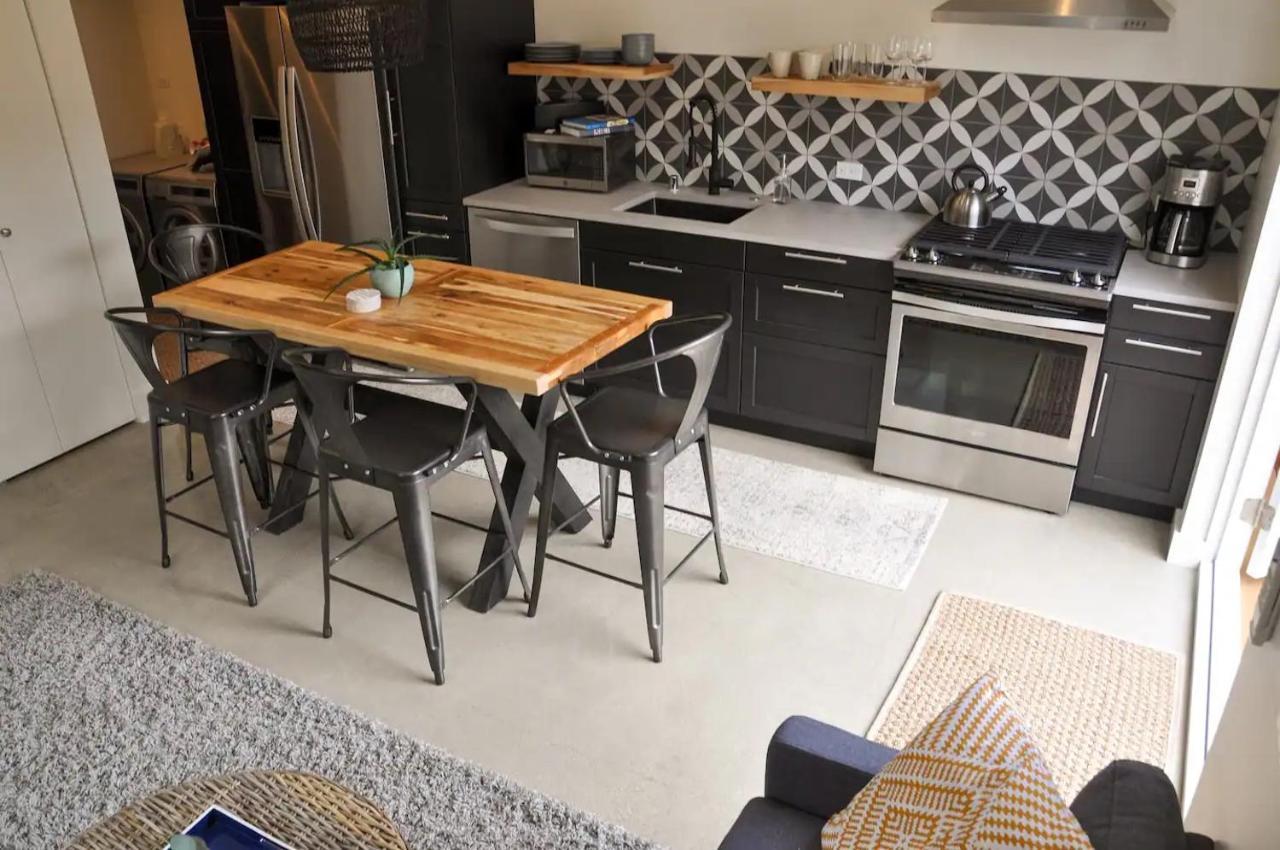 Venice Close To Abbot Kinney * Los Angeles